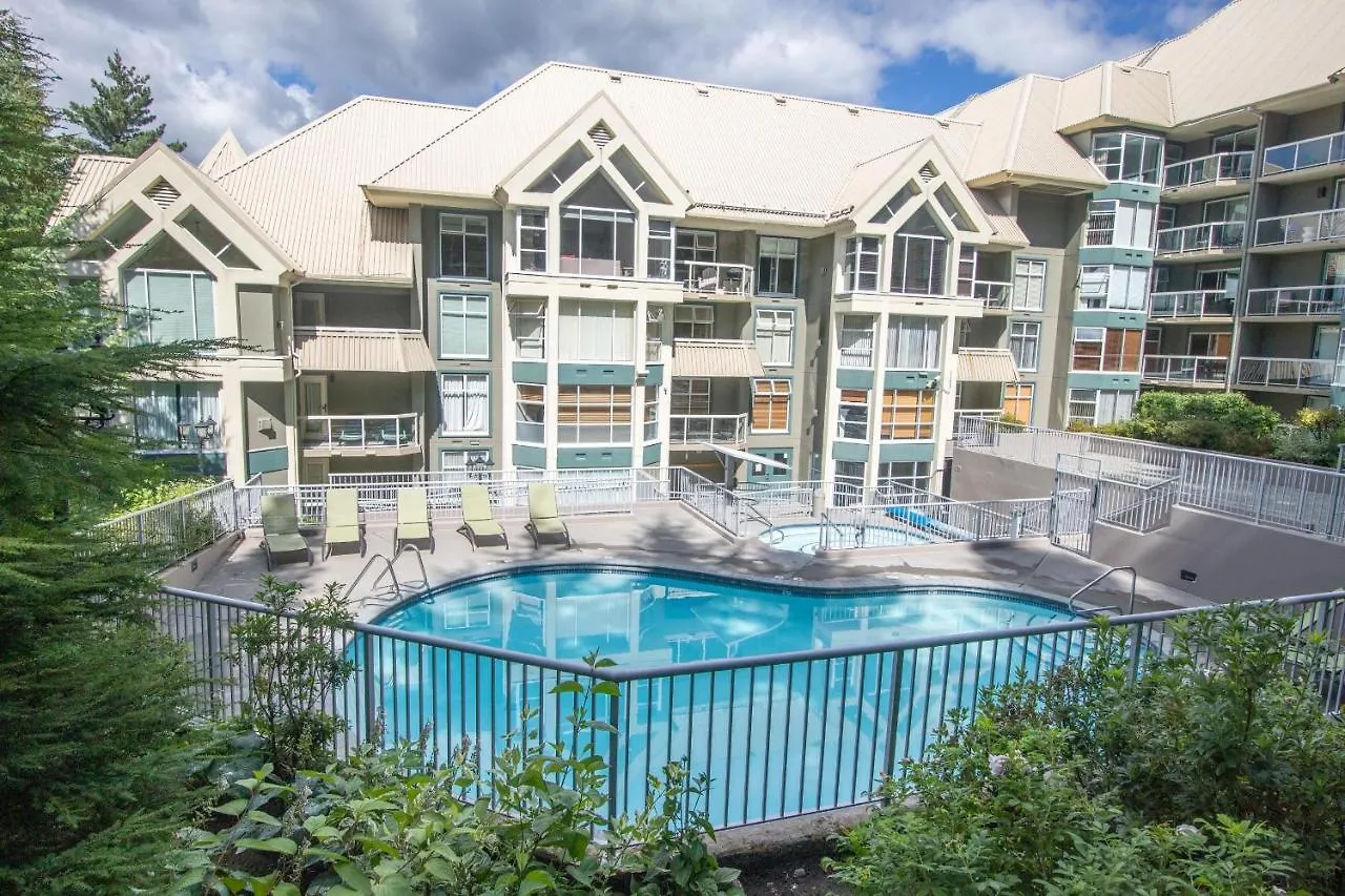 Woodrun 208 - Ski In Ski Out, Common Area Hot Tub & Pool, Fireplace Whistler Apartment